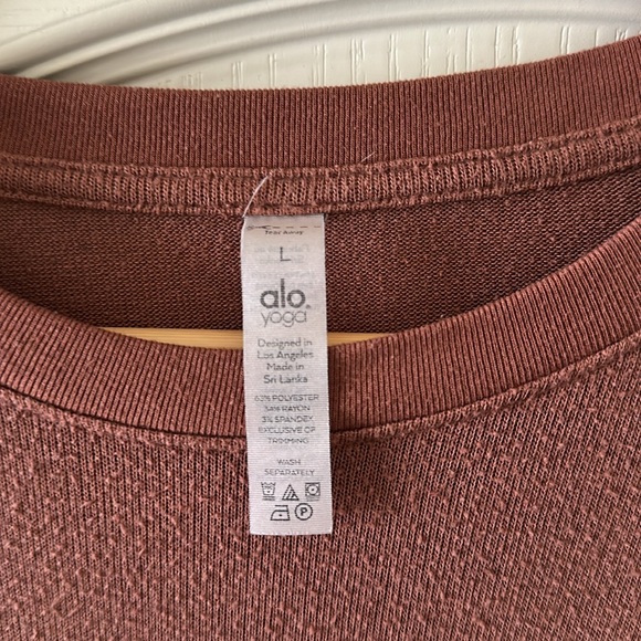 🦄RARE! ALO Yoga Soho Pullover L Chestnut - Picture 7 of 7